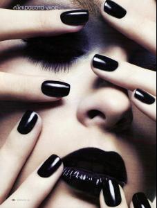 img318_elle_russia_december_2010__2_.jpg