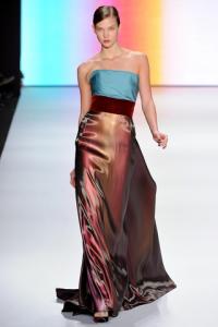 karlie_carolina_herrera_fw_11_tfs__larien.jpg