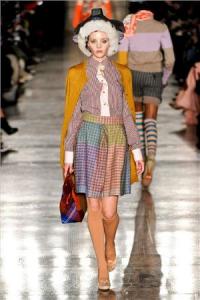 emily_wake_vivienne_westwood_red_label_fw_11_voguecomtr.jpg