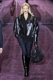 Gucci_Fall2012_Ce_T-_pe_Pzh_Ux.jpg