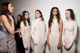 Cushnie_et_Ochs_Fall_2012_Backstage_Dnt_Wckyd_FDYx.jpg