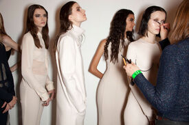 Cushnie_et_Ochs_Fall_2012_Backstage_Flw_GWHLQO_mx.jpg