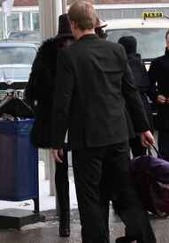 Naomi Campbell arrives at Berlin Tegel Airport 9.02.2012_09.jpg