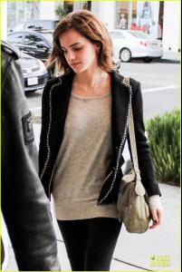 emma-watson-kristen-stewart-defender-02.jpg