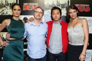 Lauren+Cohan+Steven+Yeun+Walking+Dead+100th+8lJ-r2-JkU1l.jpg