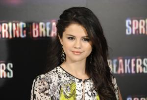SelenaGomez (32).jpg