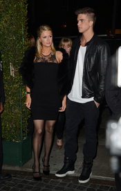 ParisHIlton_Topshop021313_06.jpg