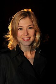 RosamundPike_020713_12.jpg