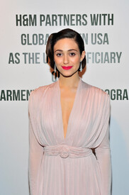 emmyrossum_022013_04.jpg