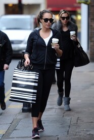 005_Tamara_Ecclestone_Ecclestone_Sisters_Go_Shopping.jpg