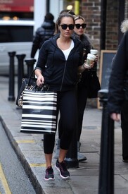 007_Tamara_Ecclestone_Ecclestone_Sisters_Go_Shopping.jpg