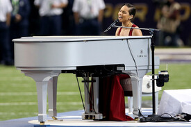 Alicia_Keys_Super_Bowl_XLVII_Baltimore_Ravens_R-.jpg