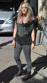 AmeliaLily_ITVstudios13thSept20123.jpg