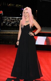 Amelia_Lily_Good_Day_Die_Hard_UK_Premiere_dkg48o.jpg