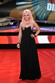 Amelia_Lily_Good_Day_Die_Hard_UK_Premiere_Somow7.jpg