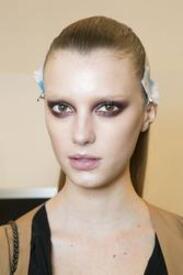 th_15204796_GucciFall2013BackstageRegURDgwVF2x.jpg
