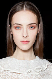 Jill_Stuart_Spring_2013_Backstage_zedaog3_U4_Mxx.jpg