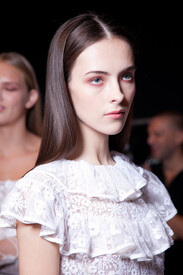 th_Jill_Stuart_Spring_2013_Backstage_c_AT4_GTSk_Rsx.jpg