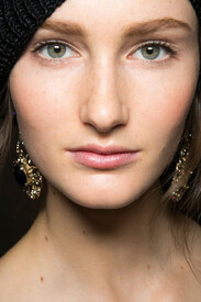 Ralph_Lauren_Fall_2013_Backstage_rhfkbg_Ohzelx.jpg