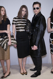 Burberry_Prorsum_Fall_2013_Backstage_59_Vv_Nkrdj2a.jpg