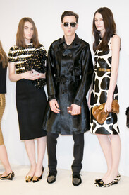 Burberry_Prorsum_Fall_2013_Backstage_WIA8_QMKCq_RX.jpg