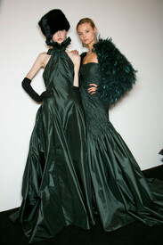 Ralph_Lauren_Fall_2013_Backstage_1_FXz_3fumn4x.jpg