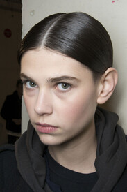 Felipe Oliveira Baptista Fall 2013 Backstage _JPW0AtlNu2x.jpg