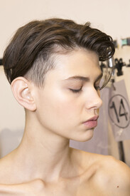 Sharon Wauchob Fall 2013 Backstage SfX3tFcE8rwx.jpg