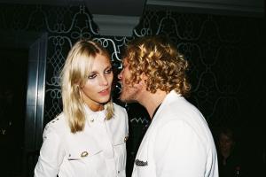 Anja_Rubik_and_Peter_Dundas_1500_0_resize_90.jpg