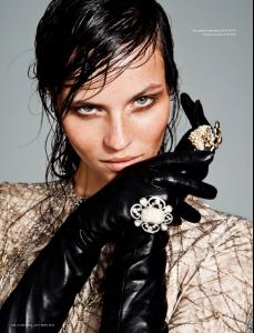 Egle Tvirbutaite for LOfficiel Ukraine October 2012-005.jpg