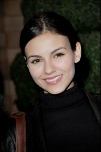 victoria-justice-010.jpg