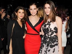 Marisa_Tomei_Allison_Williams_and_Bea_Schaeffer.jpg