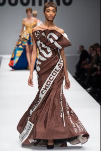 Moschino_jourdan.jpg