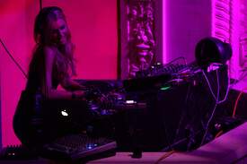philton310114BZNmage00011.jpg