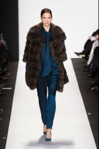 Dennis_Basso_Fall_2014_wyVNGFdmNK1x.jpg