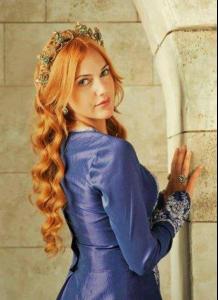 Meryem_Uzerli_sultana_Hurrem_din_Suleyma.jpg