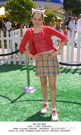 mae_whitman_2001_06_25.jpg