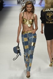 moschino-030.jpg