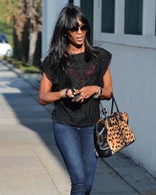 Naomi Campbell Street Style out in Beverly Hills 6.2.2015_07.jpg