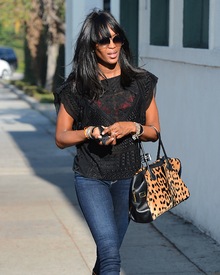 Naomi Campbell Street Style out in Beverly Hills 6.2.2015_11.jpg