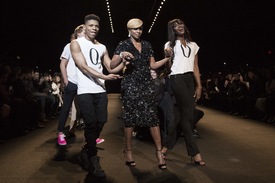Naomi Campbell at her Fashion For Relief Charity Fashion Show in N.Y.C. 14.2.2015_11.jpg