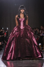 Naomi Campbell on the runway for Zac Posen in N.Y.C. 16.2.2015_11.jpg