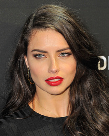 tduid300011_AdrianaLima.jpg