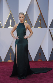 Rachel McAdams - Oscars 2016-4.jpg