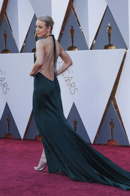 Rachel McAdams - Oscars 2016-8.jpg
