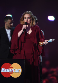 adele240216BZNimage37.jpg