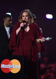 adele240216BZNimage38.jpg