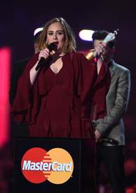 adele240216BZNimage43.jpg