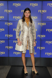 Giovanna_Battaglia_FENDI_FW16_17_FASHION.jpg