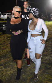 Amber-Rose-and-Black-Chyna-at-the-party-in-Trinidad--06.jpg